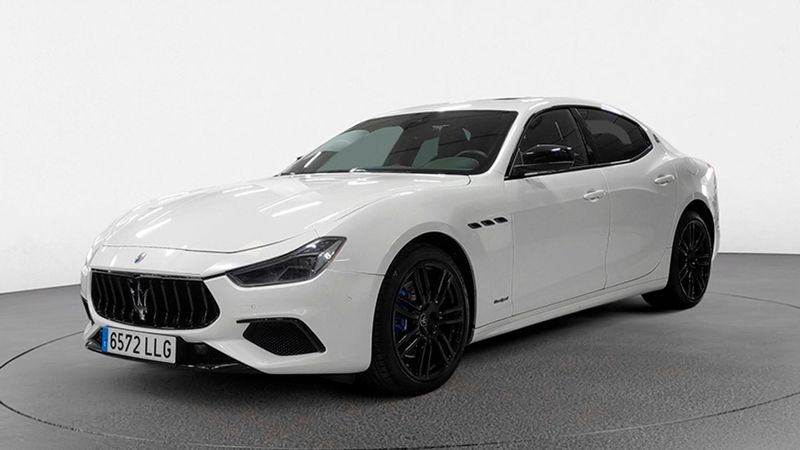 Maserati Ghibli • 2020 • 42,571 km 1
