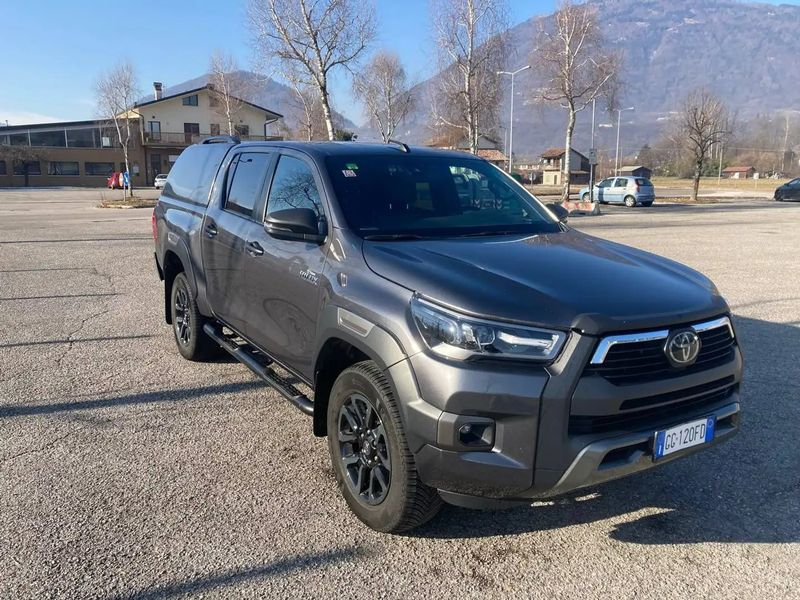 Toyota Hilux • 2021 • 40,000 km 1