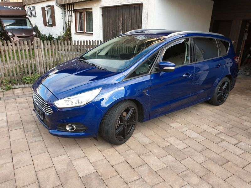 Ford S-Max • 2016 • 70,668 km 1