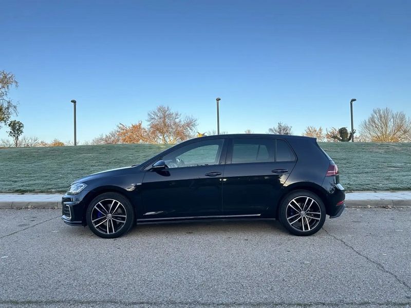 Volkswagen Golf • 2020 • 99,000 km 1