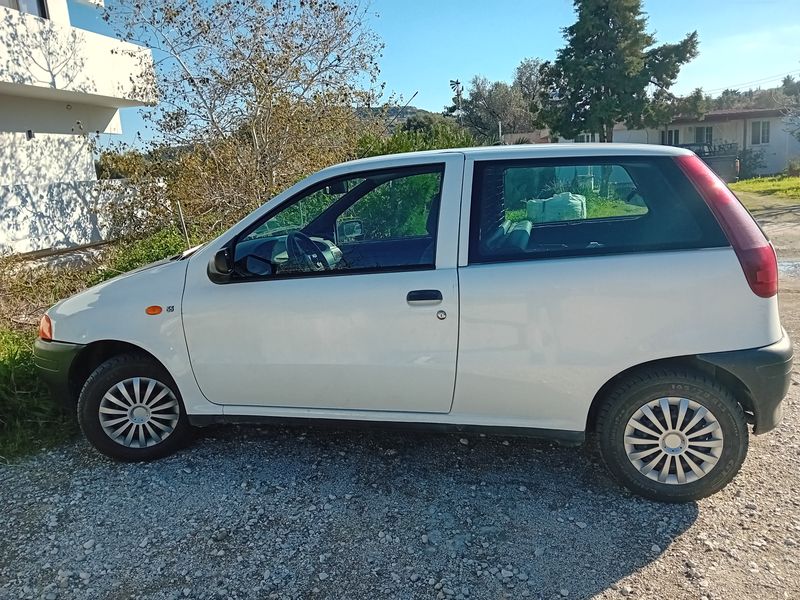 Fiat Punto • 2001 • 151,000 km 1