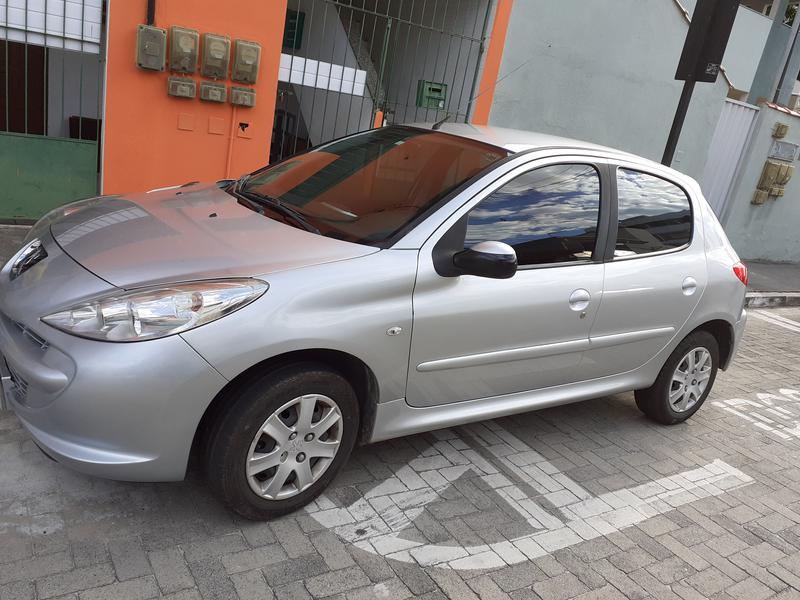 Peugeot 207 • 2011 • 117,992 km 1