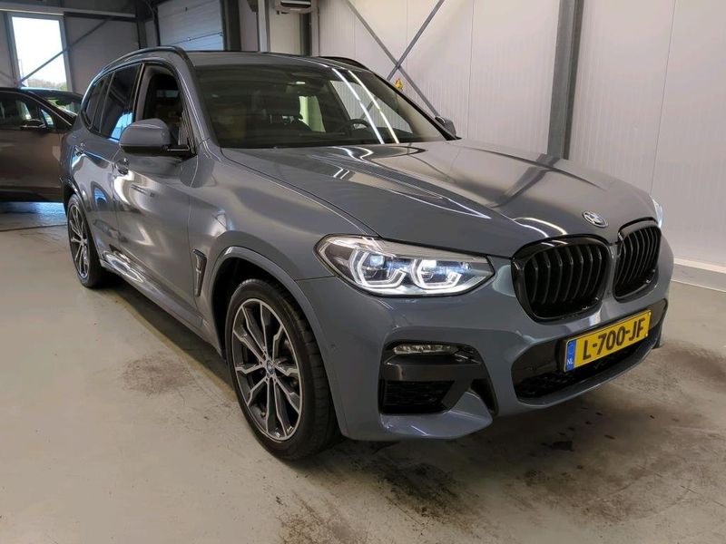 BMW X3 • 2021 • 30,190 km 1
