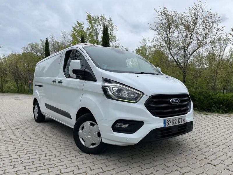 Ford Transit Van • 2019 • 208,000 km 1