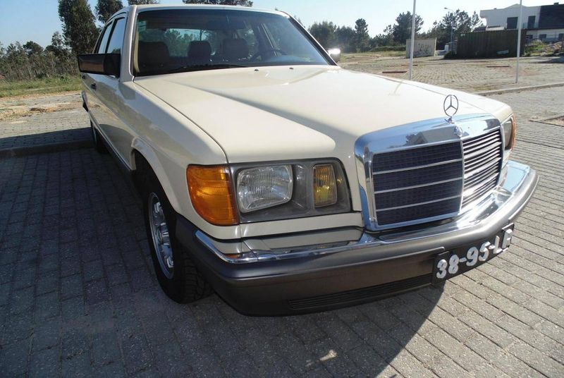 Mercedes-Benz 230 - 300 CE Coupé • 1984 • 80,000 km 1