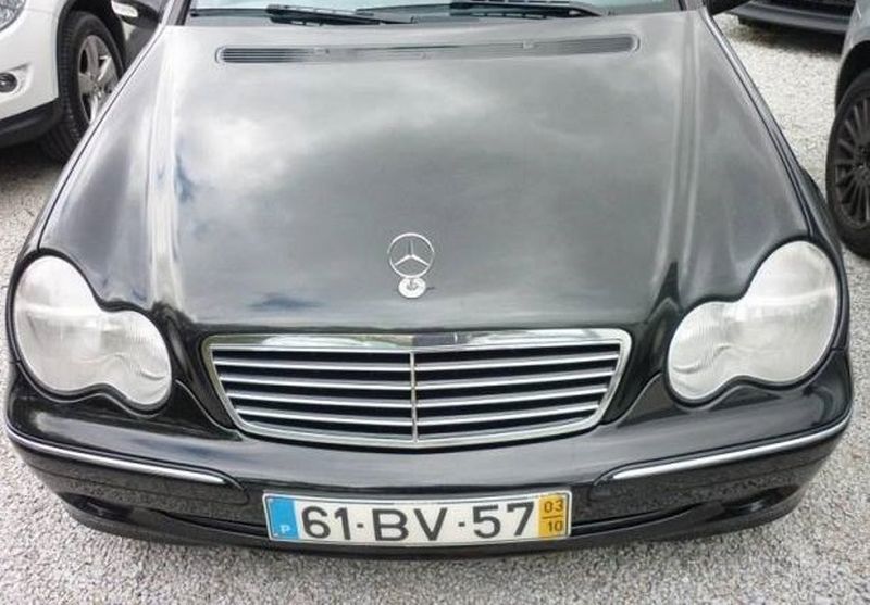 Mercedes-Benz C • 2003 • 255,800 km 1