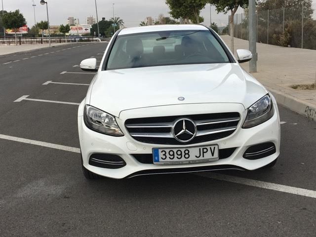 Mercedes-Benz C • 2015 • 40,000 km 1
