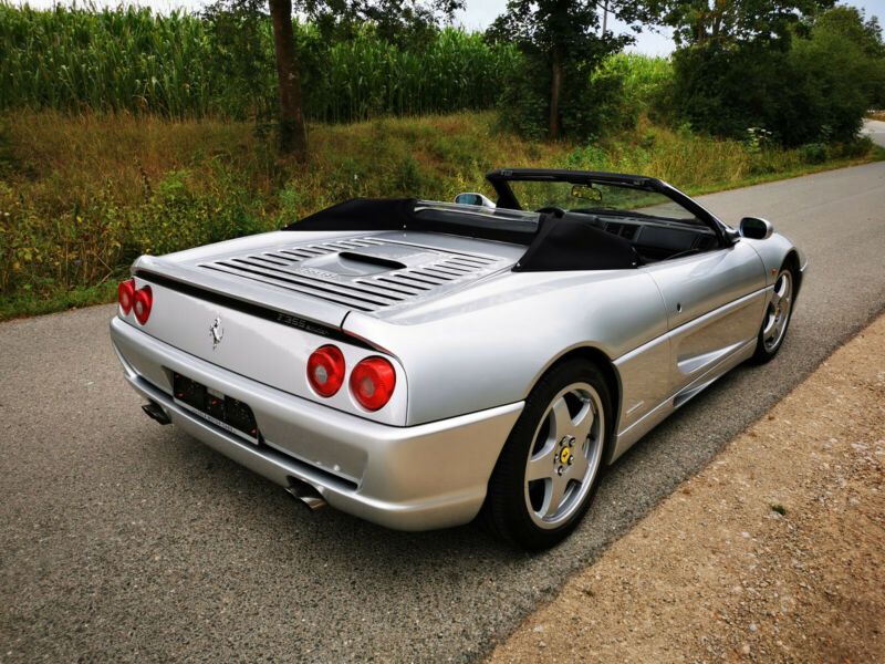 Ferrari FF • 1995 • 45,137 km 1