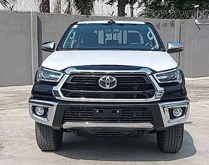 Toyota Hilux • 2020 • 0 km 1