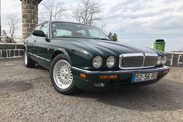 Jaguar XJ8 • 1996 • 149,999 km 1
