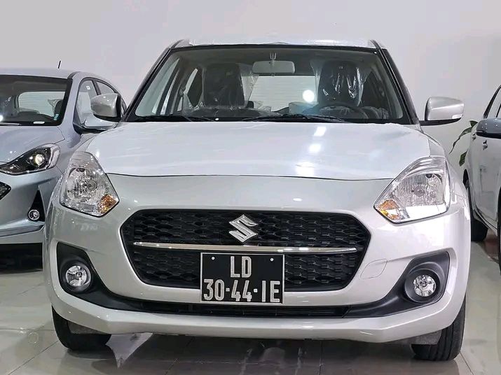 Suzuki Swift • 2023 • 44 km 1