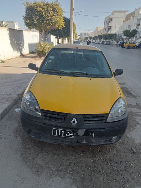 Renault Clio • 2009 • 150,000 km 1