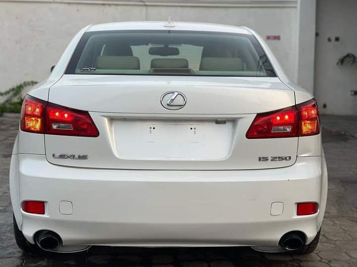 Lexus IS 250 C • 2008 • 145 km 1