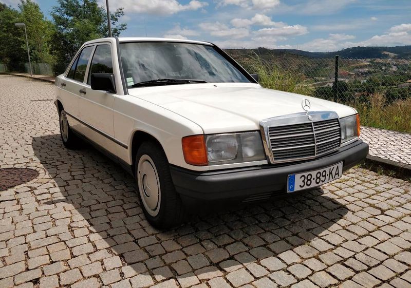 Mercedes-Benz 190 E • 1986 • 200,000 km 1