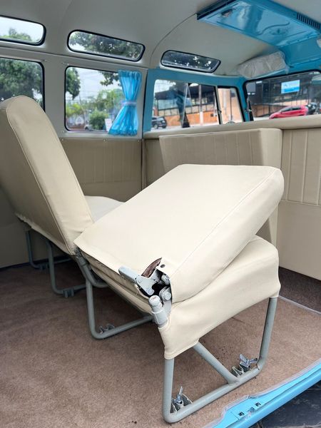 Volkswagen Multivan • 1966 • 43,500 mi 1
