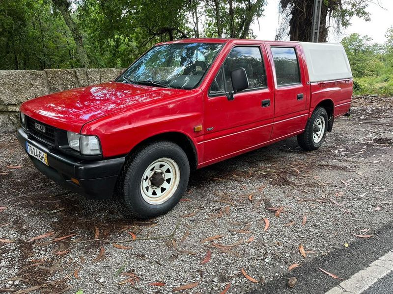 Isuzu Pickup • 1990 • 194,000 km 1