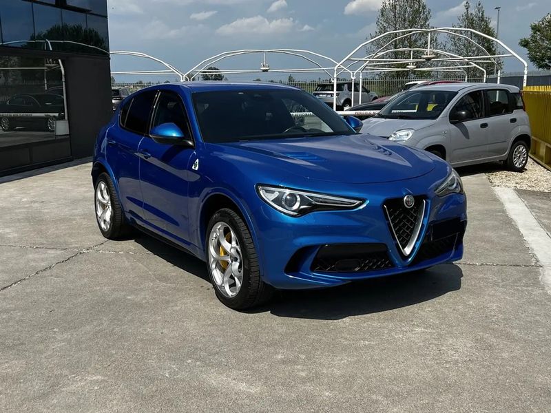 Alfa Romeo Stelvio • 2019 • 107,000 km 1