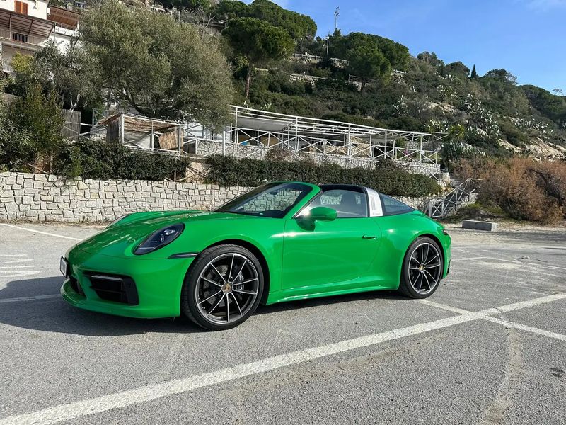 Porsche 911 Targa • 2023 • 12,850 km 1