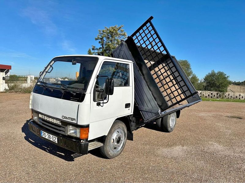 Mitsubishi Fuso canter • 1993 • 270,000 km 1