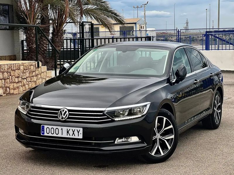 Volkswagen Passat • 2019 • 94,000 km 1