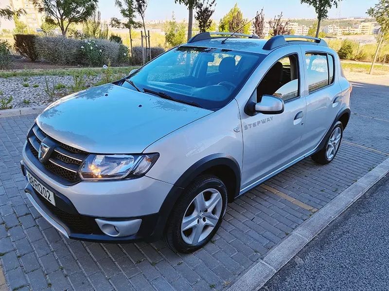 Dacia Sandero • 2016 • 99,000 km 1