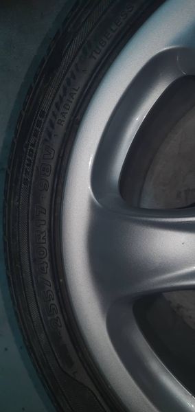 Cuatro llantas con neumáticos Porsche 911,996 3