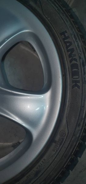 Cuatro llantas con neumáticos Porsche 911,996 4