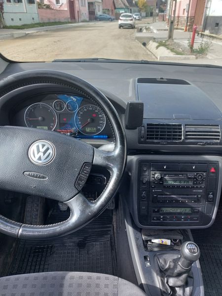Volkswagen Sharan • 2003 • 317,000 km 1