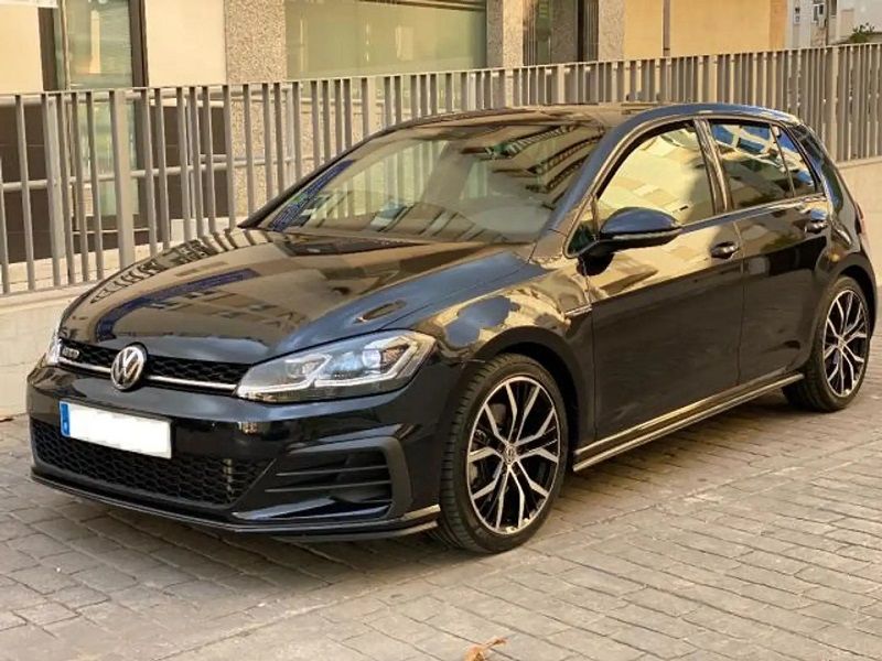 Volkswagen Golf • 2018 • 76,200 km 1
