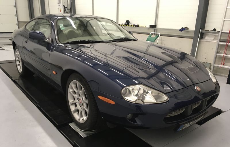 Jaguar XK • 1998 • 123,000 km 1
