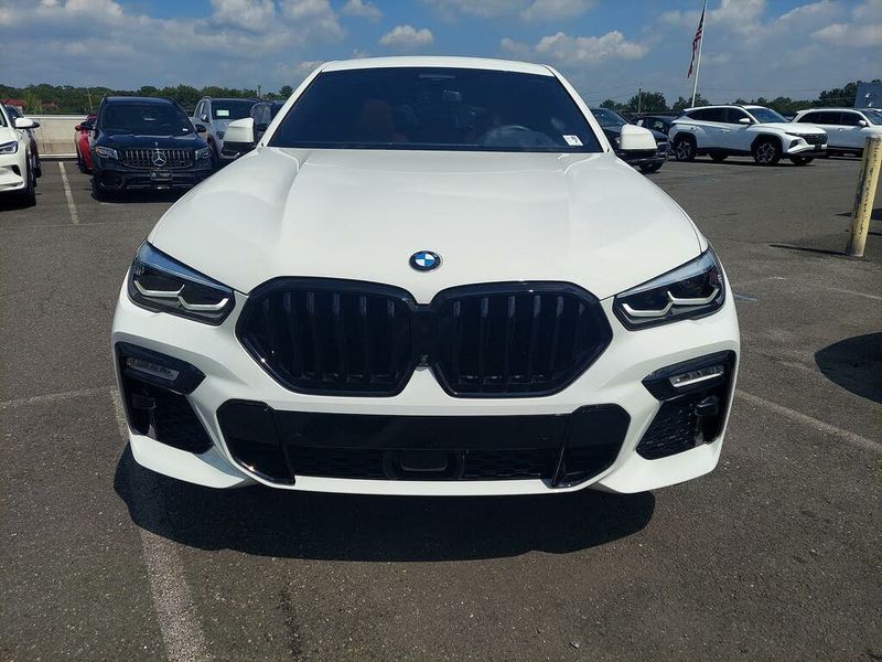BMW X6 • 2022 • 25,380 km 1