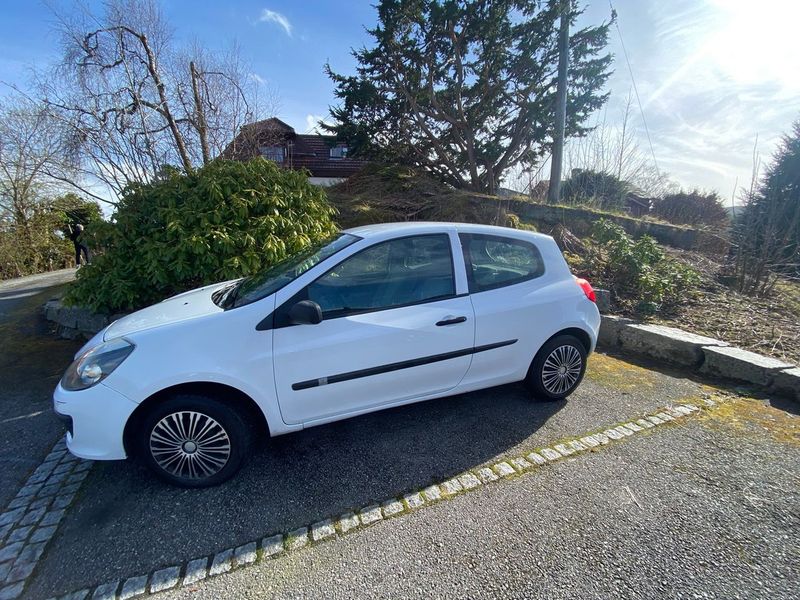 Renault Clio • 2007 • 118,600 km 1