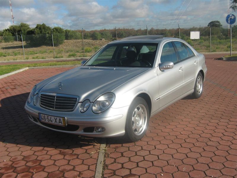 Mercedes-Benz E • 2002 • 345,000 km 1