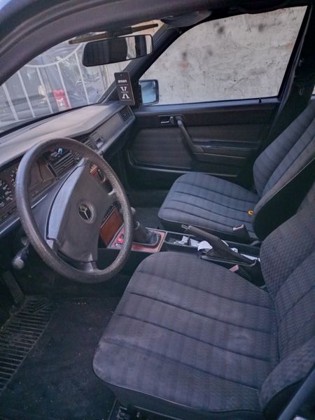 Mercedes-Benz 190 E • 1993 • 338,000 km 1