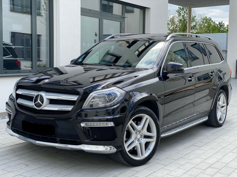 Mercedes-Benz GL • 2013 • 87,000 km 1