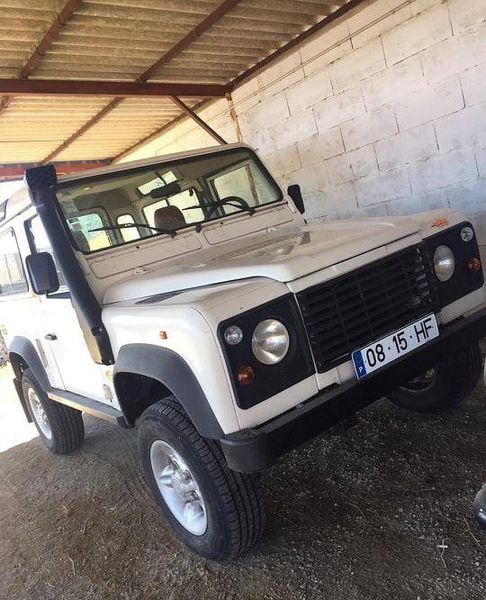 Land Rover Defender • 1996 • 250,000 km 1