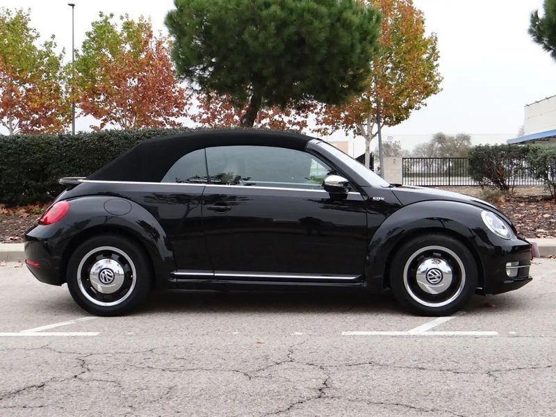 Volkswagen Beetle • 2014 • 51,500 km 1