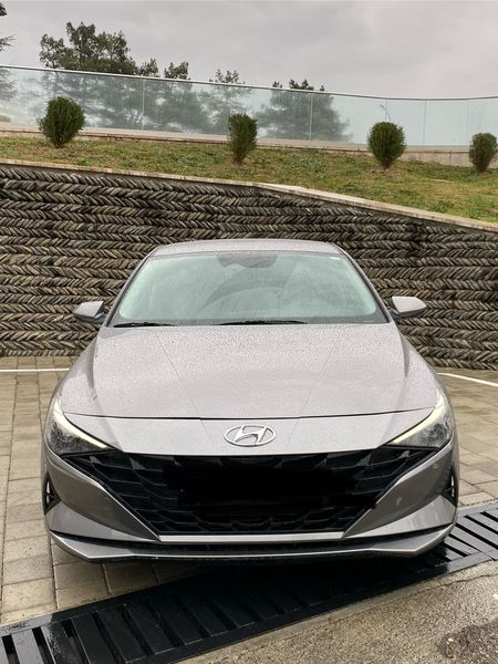 Hyundai Elantra • 2021 • 35,000 km 1