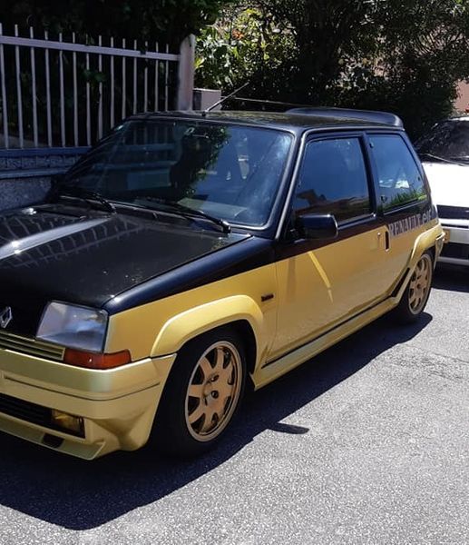 Renault 10 • 1987 • 118,000 km 1