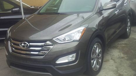 Hyundai Santa Fe • 2013 • 32 km