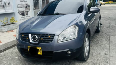 Nissan Qashqai • 2009 • 176,620 km