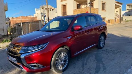 Mitsubishi Outlander • 2018 • 90,000 km
