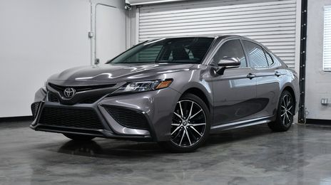 Toyota Camry Hybrid • 2022 • 42,703 km