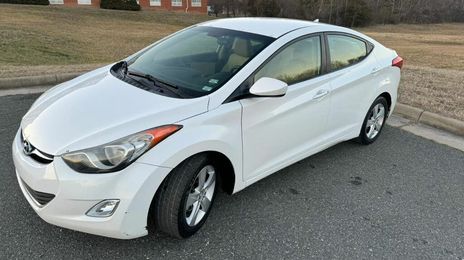 Hyundai Elantra • 2013 • 103,419 km