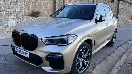 BMW X5 • 2019 • 71,300 km