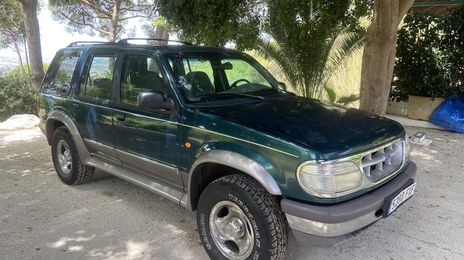 Ford Explorer • 1997 • 171,000 km