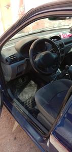 Renault Clio • 2000 • 227,000 km