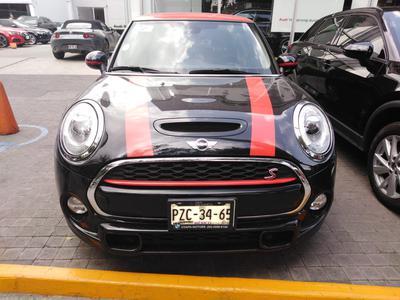 MINI Cooper S • 2017 • 28,251 km