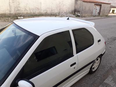 Peugeot 306 • 1998 • 244,000 km