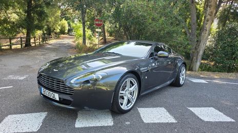 Aston Martin Vantage • 2010 • 87,000 km